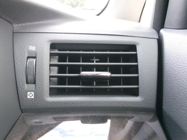 アルファード ２４０Ｓ　タイプゴールド　１オナ　禁煙車　社外メモリナビ　ＢＣ　ＢＴ　フルセグ　後席モニター　オートライト　ＨＩＤ　Ｆフォグ　ＡＡＣ　ＥＴＣ　スマートキー　　両側電動スライド　ローダウン　モデリスタエアロ　社外１９ＡＷ（21枚目）