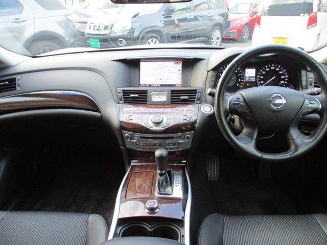 フーガハイブリッド ベースグレード　ワンオーナー　禁煙車　純正ＨＤＤナビ　フルセグ　バックカメラ　サイドカメラ　アダプティブクルーズコントロール　衝突軽減ブレーキ　ＨＩＤ　パワーシート　シートポジション　フォグランプ　純正ＡＷ１８インチ（5枚目）