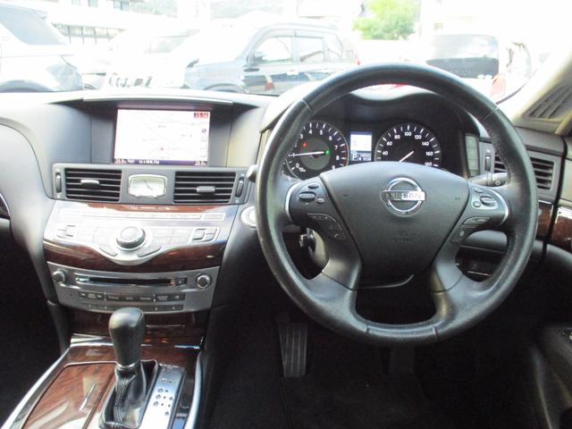 フーガハイブリッド ベースグレード　ワンオーナー　禁煙車　純正ＨＤＤナビ　フルセグ　バックカメラ　サイドカメラ　アダプティブクルーズコントロール　衝突軽減ブレーキ　ＨＩＤ　パワーシート　シートポジション　フォグランプ　純正ＡＷ１８インチ（8枚目）