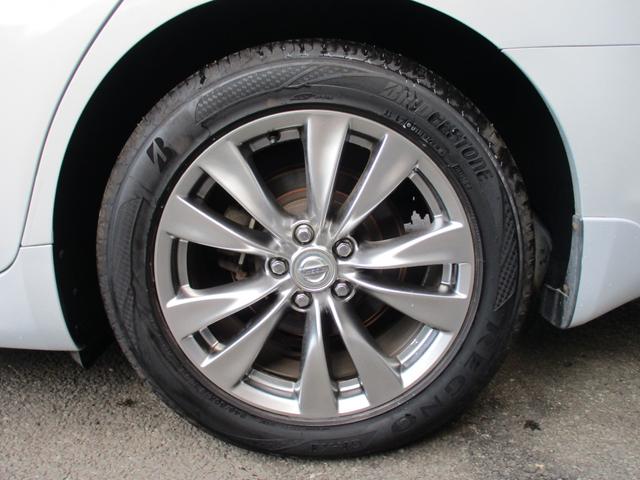 フーガハイブリッド ベースグレード　ワンオーナー　禁煙車　純正ＨＤＤナビ　フルセグ　バックカメラ　サイドカメラ　アダプティブクルーズコントロール　衝突軽減ブレーキ　ＨＩＤ　パワーシート　シートポジション　フォグランプ　純正ＡＷ１８インチ（45枚目）