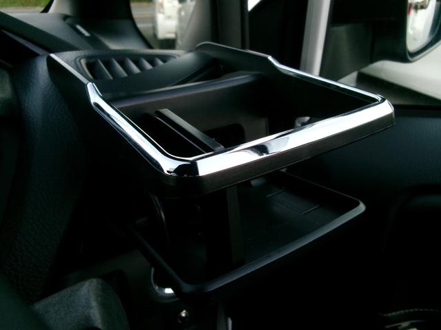 エスクァイア Ｇｉ　ワンオーナー　禁煙車　アルパインメモリーナビ９インチ　アルパインフリップダウンモニター　バックカメラ　フルセグ　クルーズコントロール　両側電動スライドドア　衝突軽減ブレーキ　ＥＴＣ　純正ＡＷ１５インチ（33枚目）