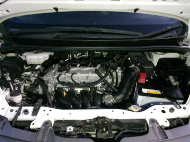 エスクァイア Ｇｉ　ワンオーナー　禁煙車　アルパインメモリーナビ９インチ　アルパインフリップダウンモニター　バックカメラ　フルセグ　クルーズコントロール　両側電動スライドドア　衝突軽減ブレーキ　ＥＴＣ　純正ＡＷ１５インチ（57枚目）