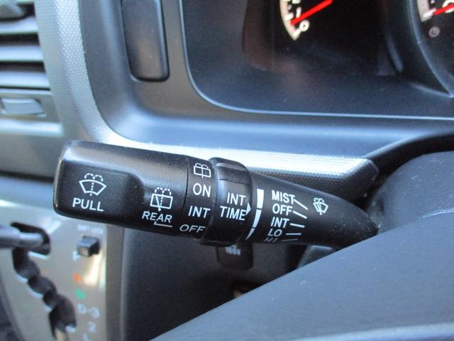 ハイエースワゴン ＧＬ　禁煙車　社外ナビ　ワンセグ　バックカメラ　ＡＣ１００Ｖ　電動格納ミラー　社外アルミホイール　フロントフォグランプ（19枚目）