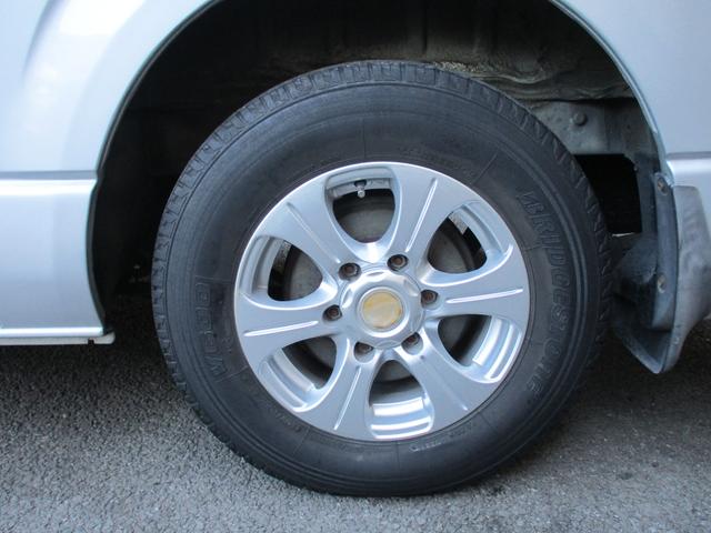 ハイエースワゴン ＧＬ　禁煙車　社外ナビ　ワンセグ　バックカメラ　ＡＣ１００Ｖ　電動格納ミラー　社外アルミホイール　フロントフォグランプ（57枚目）