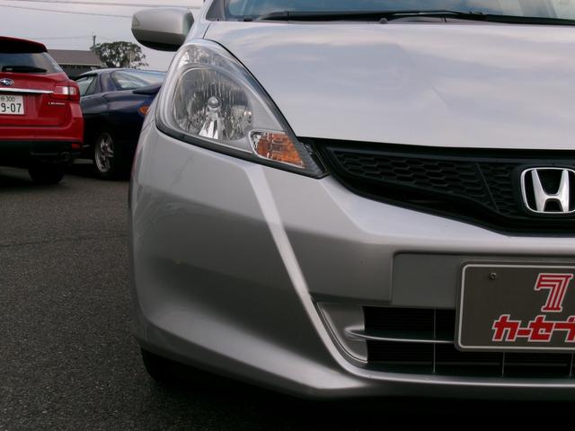 フィット Ｇスマートセレクション　ワンオーナー　禁煙車　純正ナビ　ワンセグＴＶ　ＵＳＢ　ＡＣ　ＥＴＣ　ＨＩＤライト（34枚目）