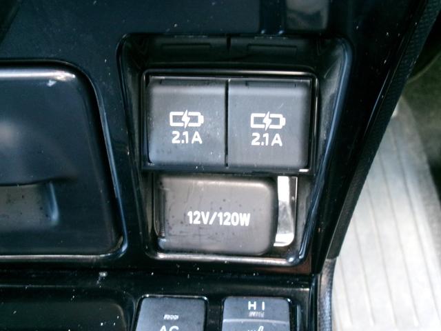 エスクァイア ハイブリッドＧｉプレミアムパッケジブラックテーラード　禁煙車　ワンオーナー　両側ＰＳＤ　純正ナビ　フルセグ　ＢＴ　ＥＴＣ　ＬＥＤヘッドライト　フォグランプ　オートハイビーム　シートヒーター　ステアリングヒーター　衝突軽減ブレーキ　クリアランスソナー（24枚目）