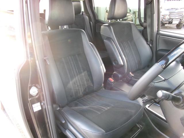 エスクァイア ハイブリッドＧｉプレミアムパッケジブラックテーラード　禁煙車　ワンオーナー　両側ＰＳＤ　純正ナビ　フルセグ　ＢＴ　ＥＴＣ　ＬＥＤヘッドライト　フォグランプ　オートハイビーム　シートヒーター　ステアリングヒーター　衝突軽減ブレーキ　クリアランスソナー（31枚目）