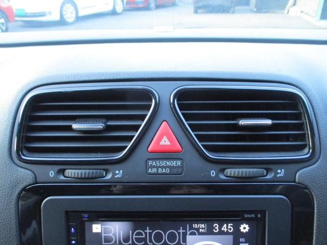 シロッコ Ｒ　禁煙車　本革シート　ディスプレイオーディオ　ＡｐｐｌｅＣａｒＰｌａｙ　バックカメラ　クルーズコントロール　クリアランスソナー　シートヒーター　Ｂｌｕｅｔｏｏｔｈ　ＥＴＣ　ドラレコ　純正ＡＷ１８インチ（10枚目）