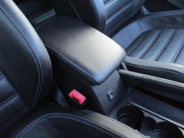 シロッコ Ｒ　禁煙車　本革シート　ディスプレイオーディオ　ＡｐｐｌｅＣａｒＰｌａｙ　バックカメラ　クルーズコントロール　クリアランスソナー　シートヒーター　Ｂｌｕｅｔｏｏｔｈ　ＥＴＣ　ドラレコ　純正ＡＷ１８インチ（20枚目）