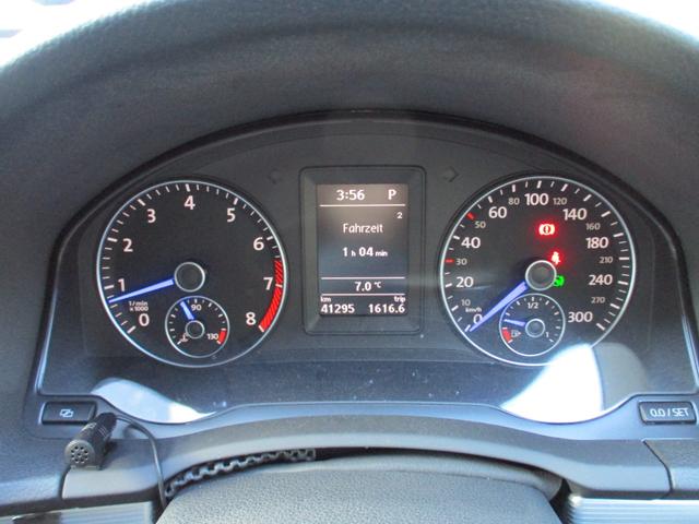 シロッコ Ｒ　禁煙車　本革シート　ディスプレイオーディオ　ＡｐｐｌｅＣａｒＰｌａｙ　バックカメラ　クルーズコントロール　クリアランスソナー　シートヒーター　Ｂｌｕｅｔｏｏｔｈ　ＥＴＣ　ドラレコ　純正ＡＷ１８インチ（22枚目）