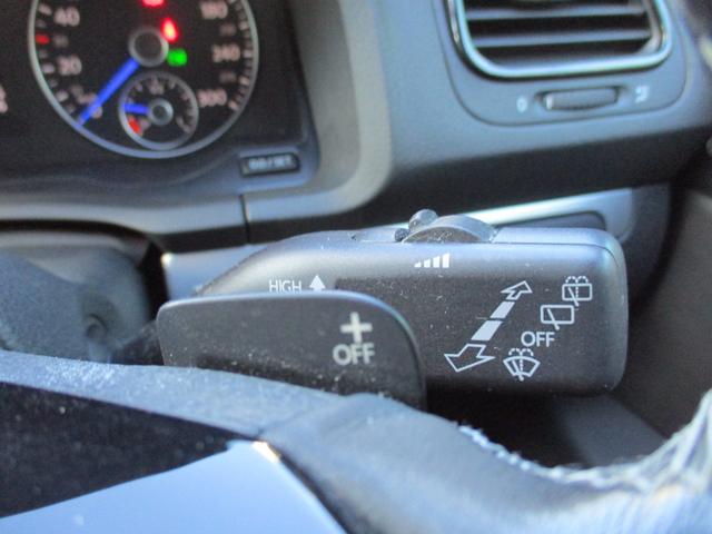 シロッコ Ｒ　禁煙車　本革シート　ディスプレイオーディオ　ＡｐｐｌｅＣａｒＰｌａｙ　バックカメラ　クルーズコントロール　クリアランスソナー　シートヒーター　Ｂｌｕｅｔｏｏｔｈ　ＥＴＣ　ドラレコ　純正ＡＷ１８インチ（27枚目）