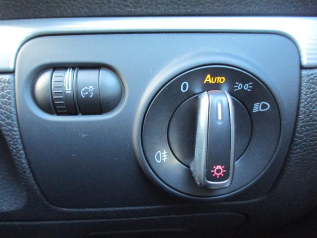 シロッコ Ｒ　禁煙車　本革シート　ディスプレイオーディオ　ＡｐｐｌｅＣａｒＰｌａｙ　バックカメラ　クルーズコントロール　クリアランスソナー　シートヒーター　Ｂｌｕｅｔｏｏｔｈ　ＥＴＣ　ドラレコ　純正ＡＷ１８インチ（28枚目）