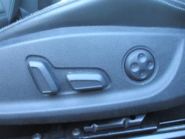 シロッコ Ｒ　禁煙車　本革シート　ディスプレイオーディオ　ＡｐｐｌｅＣａｒＰｌａｙ　バックカメラ　クルーズコントロール　クリアランスソナー　シートヒーター　Ｂｌｕｅｔｏｏｔｈ　ＥＴＣ　ドラレコ　純正ＡＷ１８インチ（37枚目）