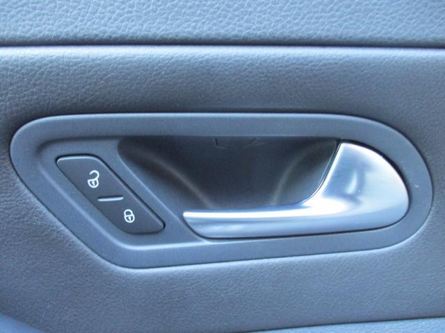 シロッコ Ｒ　禁煙車　本革シート　ディスプレイオーディオ　ＡｐｐｌｅＣａｒＰｌａｙ　バックカメラ　クルーズコントロール　クリアランスソナー　シートヒーター　Ｂｌｕｅｔｏｏｔｈ　ＥＴＣ　ドラレコ　純正ＡＷ１８インチ（44枚目）