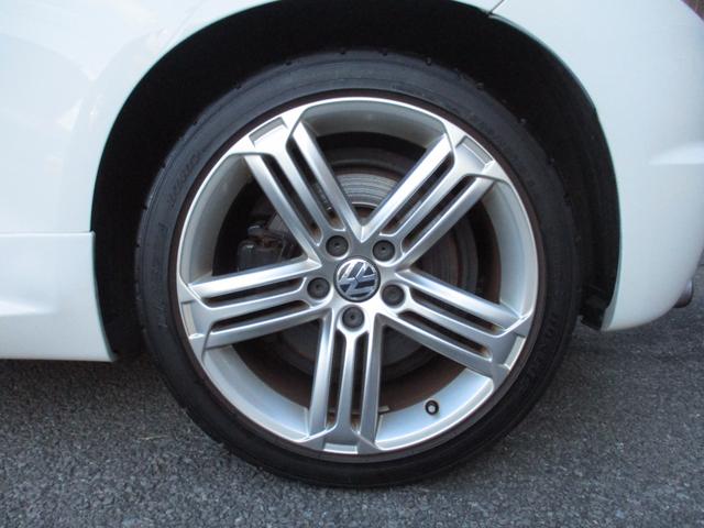 シロッコ Ｒ　禁煙車　本革シート　ディスプレイオーディオ　ＡｐｐｌｅＣａｒＰｌａｙ　バックカメラ　クルーズコントロール　クリアランスソナー　シートヒーター　Ｂｌｕｅｔｏｏｔｈ　ＥＴＣ　ドラレコ　純正ＡＷ１８インチ（49枚目）