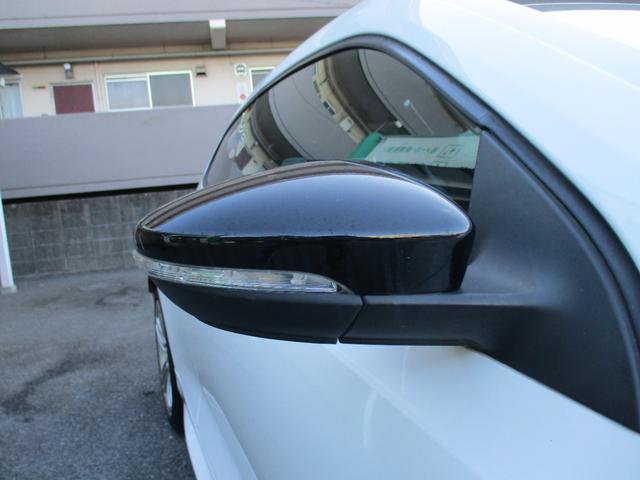 シロッコ Ｒ　禁煙車　本革シート　ディスプレイオーディオ　ＡｐｐｌｅＣａｒＰｌａｙ　バックカメラ　クルーズコントロール　クリアランスソナー　シートヒーター　Ｂｌｕｅｔｏｏｔｈ　ＥＴＣ　ドラレコ　純正ＡＷ１８インチ（60枚目）