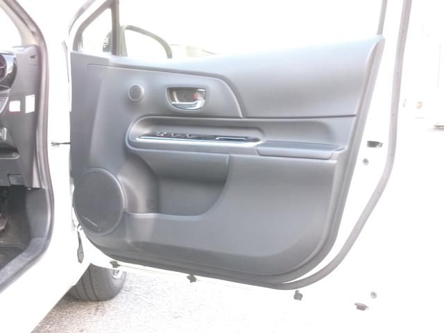 アクア Ｇ　ワンオーナー　禁煙車　純正ナビ　ＢＴ　ＣＤ　ＤＶＤ　フルセグ　クルーズコントロール　オートライト　ドラレコ　Ｂカメラ　車線逸脱警報　衝突軽減ブレーキ　１５インチアルミ（30枚目）