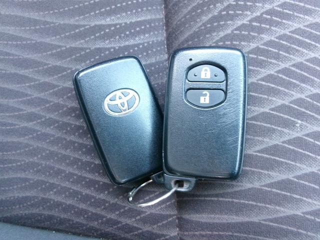 アクア Ｇ　ワンオーナー　禁煙車　純正ナビ　ＢＴ　ＣＤ　ＤＶＤ　フルセグ　クルーズコントロール　オートライト　ドラレコ　Ｂカメラ　車線逸脱警報　衝突軽減ブレーキ　１５インチアルミ（38枚目）