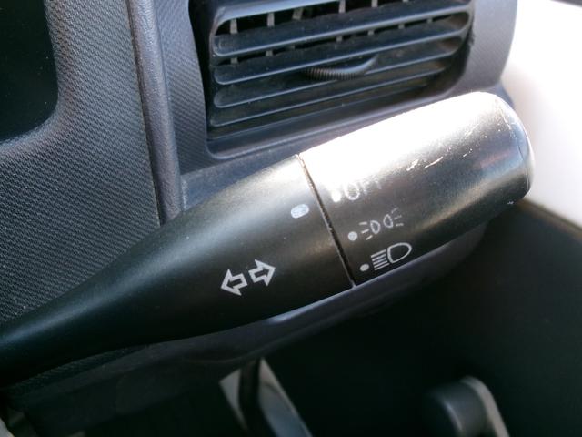 サンバートラック 　４ＷＤ　５ＭＴ　ＡＣ　オーディオ（11枚目）