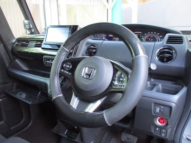 Ｎ－ＢＯＸカスタム Ｇ・Ｌホンダセンシング　禁煙車　純正ナビ　フルセグ　Ｂｌｕｅｔｏｏｔｈ　バックカメラ　ＥＴＣ　ドライブレコーダーオートクルーズコントロール　ＵＳＢ電源ソケット　スマートキー　スペアキー　社外アルミホイール　電動格納ミラー（6枚目）