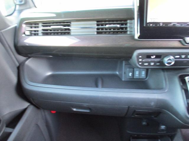 Ｎ－ＢＯＸカスタム Ｇ・Ｌホンダセンシング　禁煙車　純正ナビ　フルセグ　Ｂｌｕｅｔｏｏｔｈ　バックカメラ　ＥＴＣ　ドライブレコーダーオートクルーズコントロール　ＵＳＢ電源ソケット　スマートキー　スペアキー　社外アルミホイール　電動格納ミラー（29枚目）