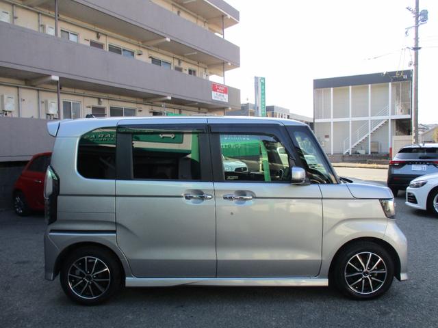 Ｎ－ＢＯＸカスタム Ｇ・Ｌホンダセンシング　禁煙車　純正ナビ　フルセグ　Ｂｌｕｅｔｏｏｔｈ　バックカメラ　ＥＴＣ　ドライブレコーダーオートクルーズコントロール　ＵＳＢ電源ソケット　スマートキー　スペアキー　社外アルミホイール　電動格納ミラー（62枚目）