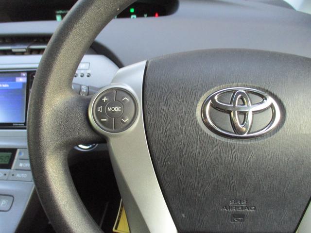 プリウス Ｓ　禁煙車　社外ナビ　フルセグ　Ｂｌｕｅｔｏｏｔｈ　バックカメラ　ＥＴＣ　ドライブレコーダー　電動格納ミラー　スマートキー　スペアキー　ステアリングリモコン　純正アルミホイール　ＨＩＤ（19枚目）