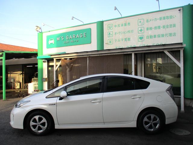 プリウス Ｓ　禁煙車　社外ナビ　フルセグ　Ｂｌｕｅｔｏｏｔｈ　バックカメラ　ＥＴＣ　ドライブレコーダー　電動格納ミラー　スマートキー　スペアキー　ステアリングリモコン　純正アルミホイール　ＨＩＤ（46枚目）