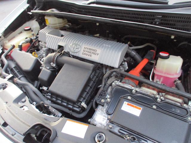 プリウス Ｓ　禁煙車　社外ナビ　フルセグ　Ｂｌｕｅｔｏｏｔｈ　バックカメラ　ＥＴＣ　ドライブレコーダー　電動格納ミラー　スマートキー　スペアキー　ステアリングリモコン　純正アルミホイール　ＨＩＤ（53枚目）