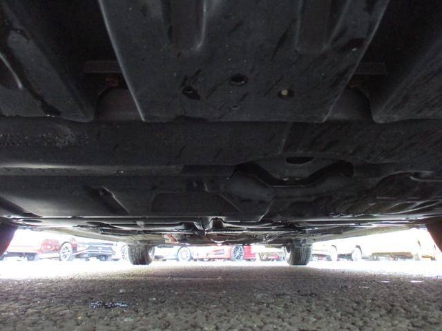 プリウス Ｓ　禁煙車　社外ナビ　フルセグ　Ｂｌｕｅｔｏｏｔｈ　バックカメラ　ＥＴＣ　ドライブレコーダー　電動格納ミラー　スマートキー　スペアキー　ステアリングリモコン　純正アルミホイール　ＨＩＤ（54枚目）