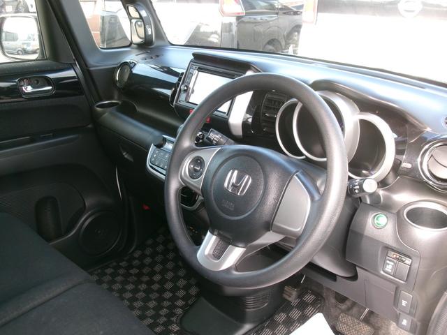 Ｎ－ＢＯＸカスタム Ｇ・Ｌパッケージ　ワンオーナー　禁煙車　社外ディスプレイオーディオ　バックカメラ　オートエアコン　スマートキー　スペアキー　オートライト　ＨＩＤ　Ｆフォグ　ＥＴＣ　両側スライド片側電動ドア　純正１４インチアルミホイール（6枚目）