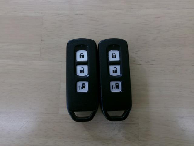 Ｎ－ＢＯＸカスタム Ｇ・Ｌパッケージ　ワンオーナー　禁煙車　社外ディスプレイオーディオ　バックカメラ　オートエアコン　スマートキー　スペアキー　オートライト　ＨＩＤ　Ｆフォグ　ＥＴＣ　両側スライド片側電動ドア　純正１４インチアルミホイール（23枚目）