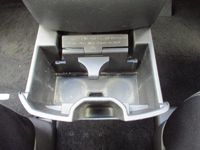 セレナ ハイウェイスターＧ　Ｓ－ハイブリッド　ワンオーナー　純正ナビ　フルセグ　バックカメラ　両側電動スライド　クルーズコントロール　Ｂｌｕｅｔｏｏｔｈ　ＥＴＣ　純正ＡＷ１６インチ　スペアキー　フォグランプ（12枚目）