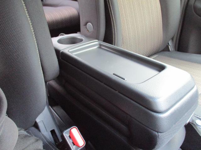 セレナ ハイウェイスターＧ　Ｓ－ハイブリッド　ワンオーナー　純正ナビ　フルセグ　バックカメラ　両側電動スライド　クルーズコントロール　Ｂｌｕｅｔｏｏｔｈ　ＥＴＣ　純正ＡＷ１６インチ　スペアキー　フォグランプ（13枚目）