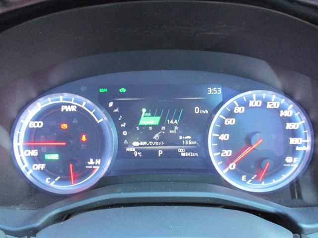 クラウンハイブリッド ＲＳアドバンス　禁煙車　純正ナビ　フルセグ　バックカメラ　プリクラッシュセーフティ　クリアランスソナー　ブラインドスポットモニター　純正ＡＷ　ＤＶＤ　ＥＴＣ　Ｂｌｕｅｔｏｏｔｈ　カードキー（29枚目）