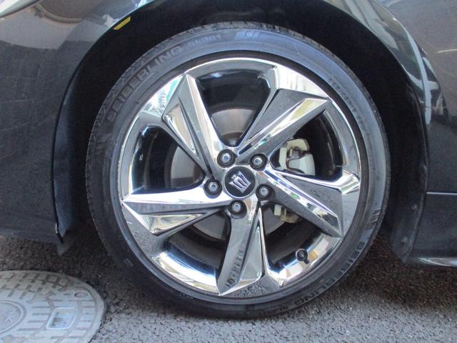 クラウンハイブリッド ＲＳアドバンス　禁煙車　純正ナビ　フルセグ　バックカメラ　プリクラッシュセーフティ　クリアランスソナー　ブラインドスポットモニター　純正ＡＷ　ＤＶＤ　ＥＴＣ　Ｂｌｕｅｔｏｏｔｈ　カードキー（57枚目）