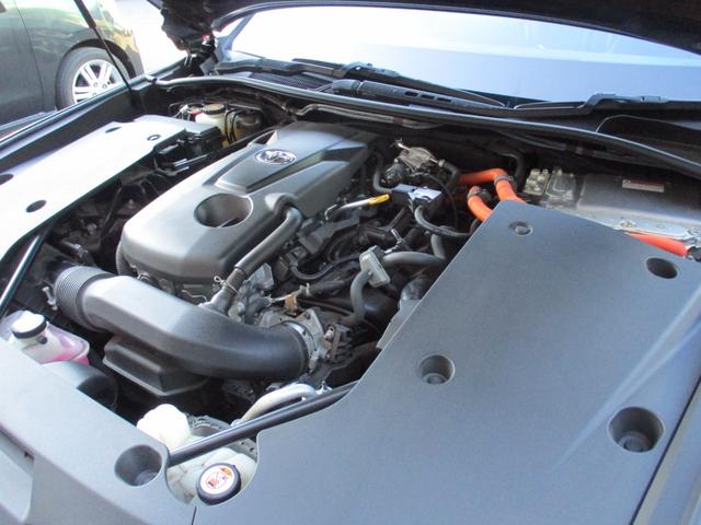 クラウンハイブリッド ＲＳアドバンス　禁煙車　純正ナビ　フルセグ　バックカメラ　プリクラッシュセーフティ　クリアランスソナー　ブラインドスポットモニター　純正ＡＷ　ＤＶＤ　ＥＴＣ　Ｂｌｕｅｔｏｏｔｈ　カードキー（62枚目）