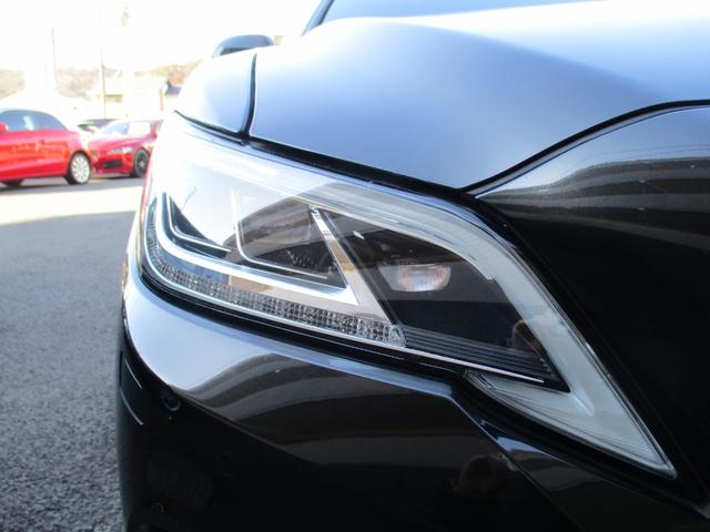 クラウンハイブリッド ＲＳアドバンス　禁煙車　純正ナビ　フルセグ　バックカメラ　プリクラッシュセーフティ　クリアランスソナー　ブラインドスポットモニター　純正ＡＷ　ＤＶＤ　ＥＴＣ　Ｂｌｕｅｔｏｏｔｈ　カードキー（65枚目）