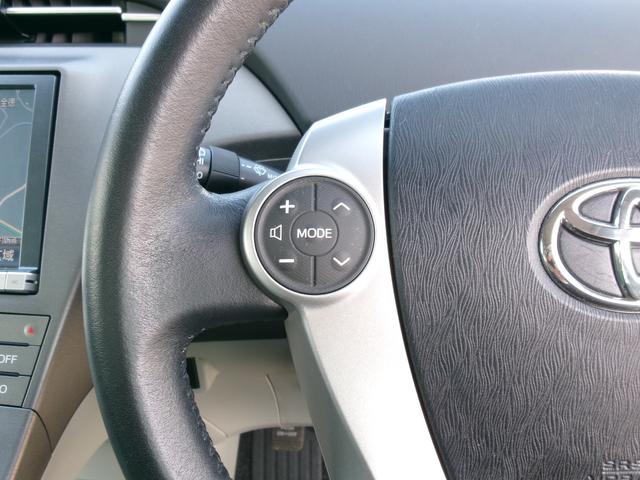 プリウス Ｇツーリングセレクション　禁煙車　純正ナビ　フルセグ　バックカメラ　Ｂｌｕｅｔｏｏｔｈ　電格ミラー　ＬＥＤヘッドライト　フォグランプ　ヘッドライトウォッシャー　１７インチ純正アルミホイール（9枚目）