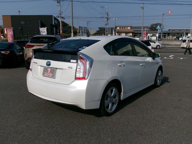 プリウス Ｇツーリングセレクション　禁煙車　純正ナビ　フルセグ　バックカメラ　Ｂｌｕｅｔｏｏｔｈ　電格ミラー　ＬＥＤヘッドライト　フォグランプ　ヘッドライトウォッシャー　１７インチ純正アルミホイール（48枚目）