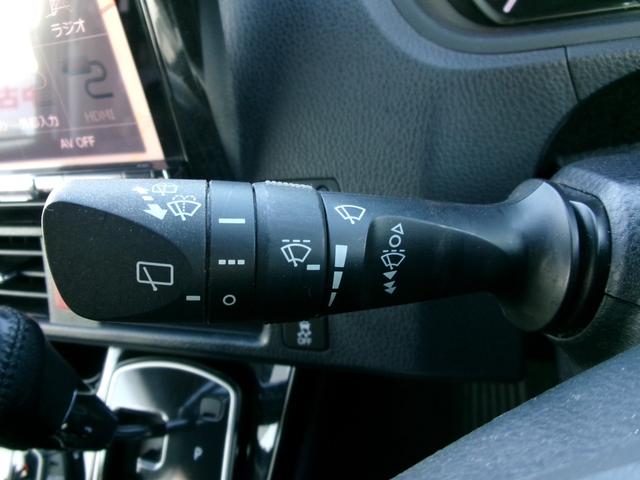 ヴォクシー ＺＳ　煌ＩＩ　ワンオーナー　禁煙車　モデリスタフルエアロ　アルパイン９インチナビ　フルセグ　Ｂｌｕｅｔｏｏｔｈ　バックカメラ　後席モニター　オートライト　ＬＥＤ　オートライト　両側電動スライド　ＥＴＣ　スマートキー（23枚目）