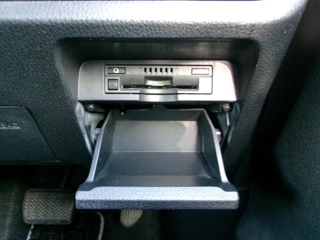 ヴォクシー ＺＳ　煌ＩＩ　ワンオーナー　禁煙車　モデリスタフルエアロ　アルパイン９インチナビ　フルセグ　Ｂｌｕｅｔｏｏｔｈ　バックカメラ　後席モニター　オートライト　ＬＥＤ　オートライト　両側電動スライド　ＥＴＣ　スマートキー（27枚目）