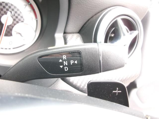 Ａクラス Ａ１８０　ブルーエフィシェンシースポーツ　禁煙車　純正ナビ　フルセグ　Ｂｌｕｅｔｏｏｔｈ　ハーフレザーシート　パワーシート　クリアランスソナー　ＵＳＢ　ＥＴＣ　リアフォグ　１８インチ純正アルミ（12枚目）