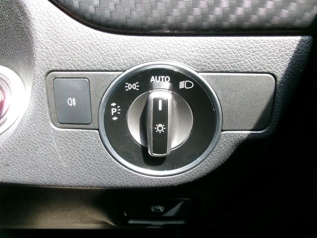 Ａクラス Ａ１８０　ブルーエフィシェンシースポーツ　禁煙車　純正ナビ　フルセグ　Ｂｌｕｅｔｏｏｔｈ　ハーフレザーシート　パワーシート　クリアランスソナー　ＵＳＢ　ＥＴＣ　リアフォグ　１８インチ純正アルミ（15枚目）