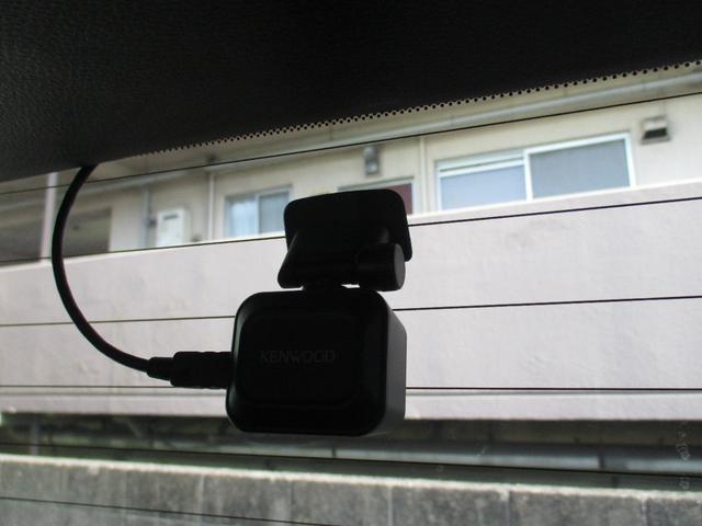 ８０ｔｈアニバーサリーエディション　禁煙車　黒本革　パノラマミックサンルーフ　純正ナビ　バックカメラ　アダプティブクルーズコントロール　衝突軽減ブレーキ　パーキングセンサー　レーンキープ　パワーシート　ＥＴＤ２．０　ドラレコ前後（画像39）
