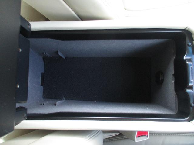 ４３０ＳＣＶ　４３０ＳＣＶ（４名　禁煙車　全塗装　社外アルミホイール　社外前後バンパー　社外ナビ　フルセグ　Ｂｌｕｅｔｏｏｔｈ　バックカメラ　キーレス　パワーシート（画像16）