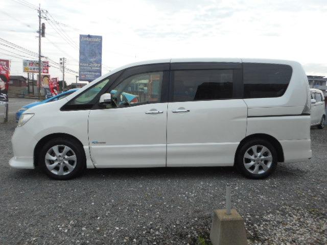 セレナ ハイウェイスター S-ハイブリッド エアロモード SDナビ フルセグ リアモニター ETC DVD再生 Bluetooth音楽再生☆(4枚目)