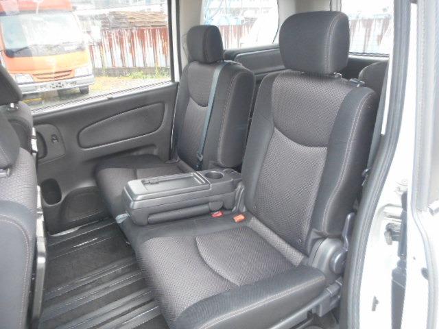 セレナ ハイウェイスター S-ハイブリッド エアロモード SDナビ フルセグ リアモニター ETC DVD再生 Bluetooth音楽再生☆(10枚目)