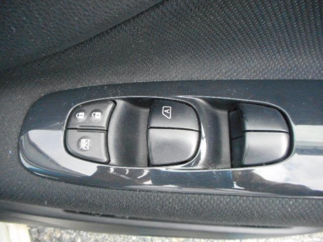 セレナ ハイウェイスター S-ハイブリッド エアロモード SDナビ フルセグ リアモニター ETC DVD再生 Bluetooth音楽再生☆(24枚目)