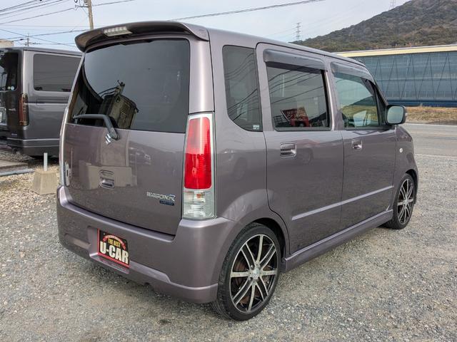 ���X�ɂĂ��Ԃ��w�����������q�l�ւ́A���w���T�[�r�X�Ƃ��āA�{�f�B���K���X�ɝ����R�[�e�B���O���{�H���Ĕ[�Ԃ����Ē����܂��I�����ɃG���W���I�C�����I�C���G�������g�����������Ē����܂���